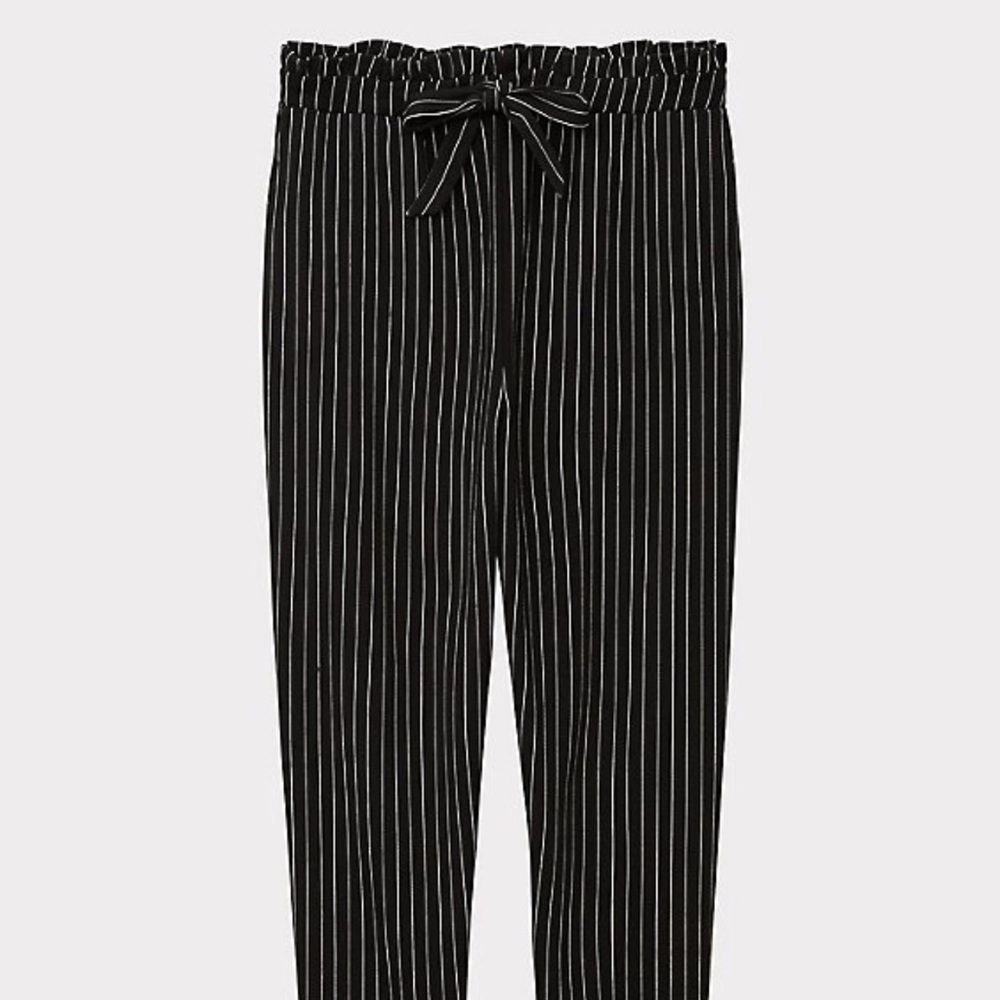 Pin Stripe Pull on tie front Pant